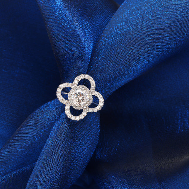 Anillo De Moissanita En Forma De Trébol De Cuatro Hojas De Plata 925