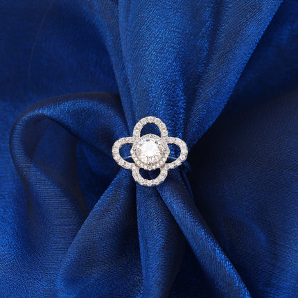 Anillo De Moissanita En Forma De Trébol De Cuatro Hojas De Plata 925