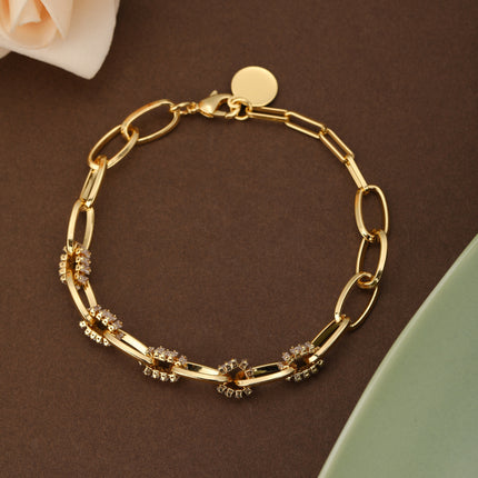Pulsera De Cobre Con Zirconias Y Diseño Ovalado Entretejido