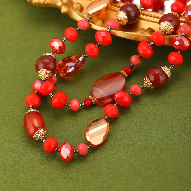 Collar Bohemio Con Cristal Rojo Artificial Y Diseño Largo De Cadeneta