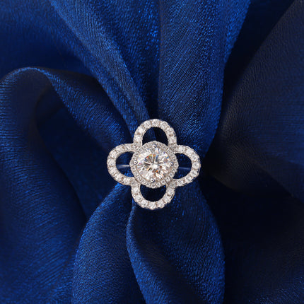 Anillo De Moissanita En Forma De Trébol De Cuatro Hojas De Plata 925