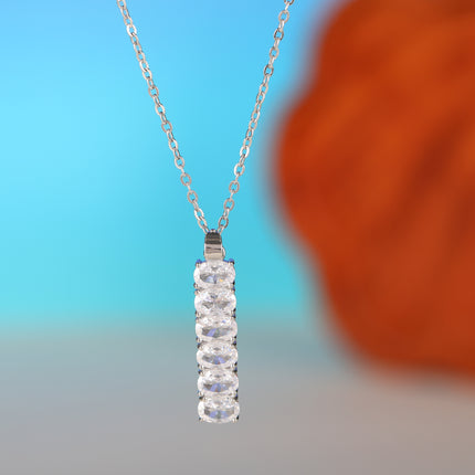 Collar Casual De Acero Inoxidable Elegante Con Colgante Sencillo De Cuboide De Circón De Moda