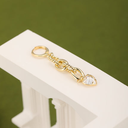 Aretes Largos De Cadenas Con Corazón De Zirconia Y Oro De 14K
