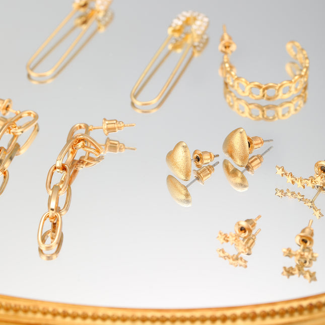 Aretes De Aleación Con Diseños De Corazón, Estrella Y Broche Set