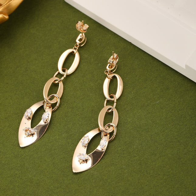 Aretes Largos Con Aros Entrecruzados y Zirconias, Diseño Moderno