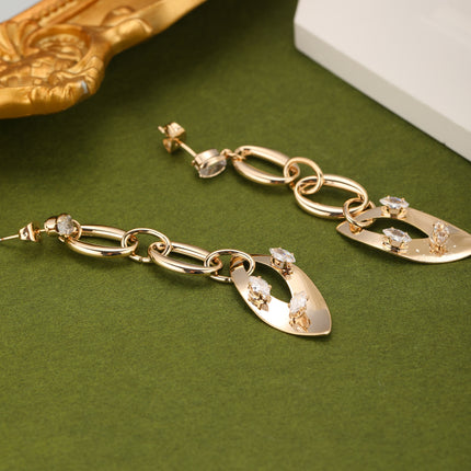 Aretes Largos Con Aros Entrecruzados y Zirconias, Diseño Moderno