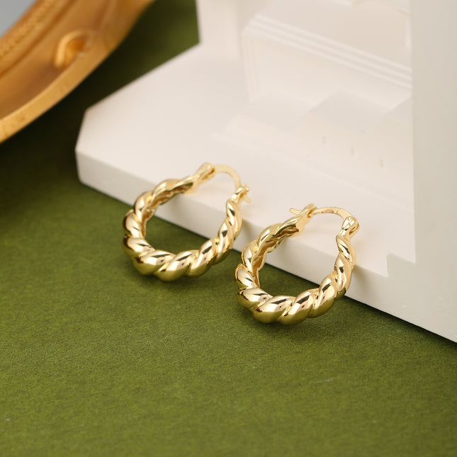 Aretes De Aro Trenzado Cobre Con Baño De Oro De 14K Pendientes Elegantes