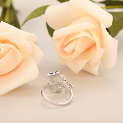 Anillo Con Diseño Colgante De Mariposa Y Rosa Con Diamantes De Zirconia En Aleación Chapado En Plata