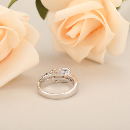 Anillo Con Diseño De Hebilla De Cinturón Y Diamantes De Zirconia En Aleación Chapado En Plata
