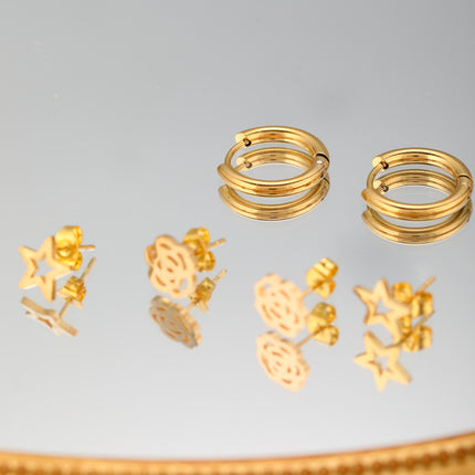 Set De Aretes Con Estrella, Flor Y Aros Diseño En Baño De Oro Elegante