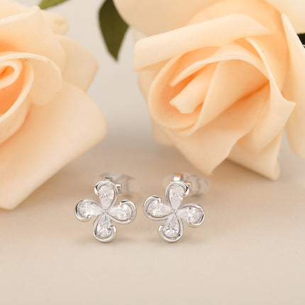Aretes En La Oreja Ear Cuff Floral De Cuatro Pétalos, Estilo Elegante