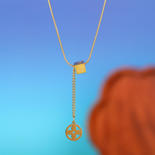 Collar De Tipo Corbata De Acero Inoxidable De Moda Retro Con Colgante Cuadrado De Flor De Cuatro Hojas