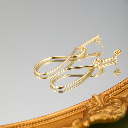 Aretes De Cobre Dorados Con Colgante En Forma De 8 Estilo Minimalista