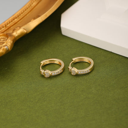 Aretes De Aro Con Zirconia Y Elemento De Corazón Pendientes Baño Oro 14K