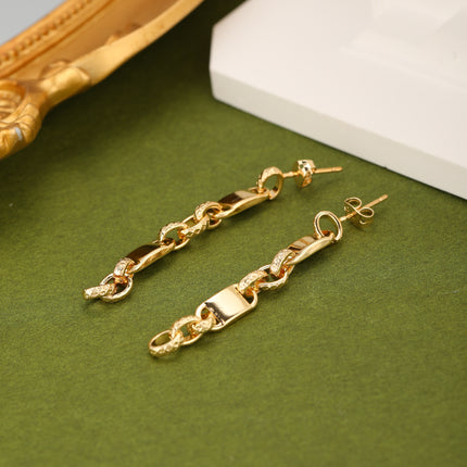 Aretes Largos De Cobre De Cadena Chapado En Oro De 14K Diseño Punk