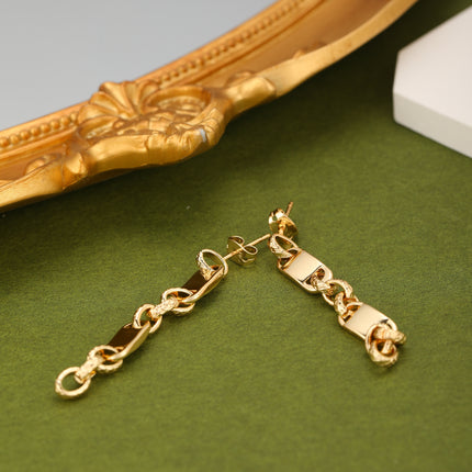 Aretes Largos De Cobre De Cadena Chapado En Oro De 14K Diseño Punk