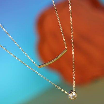 Collar De Doble Capa De Cadena Con Tubo Curvo Con Colgante De Circón Redonda