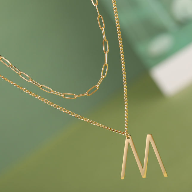 Collar De Doble Capa De Cadena Plana Con Colgante De M Diagonal De Acero Inoxidable