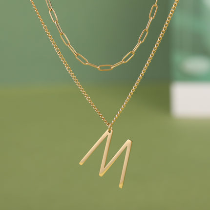 Collar De Doble Capa De Cadena Plana Con Colgante De M Diagonal De Acero Inoxidable