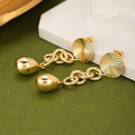 Aretes Largos Con Colgante De Gotas Y Aros En Oro 18K Estilo Moderno