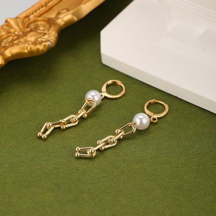 Aretes Largos De Cadena De Herradura 14K Con Perlas Artificiales