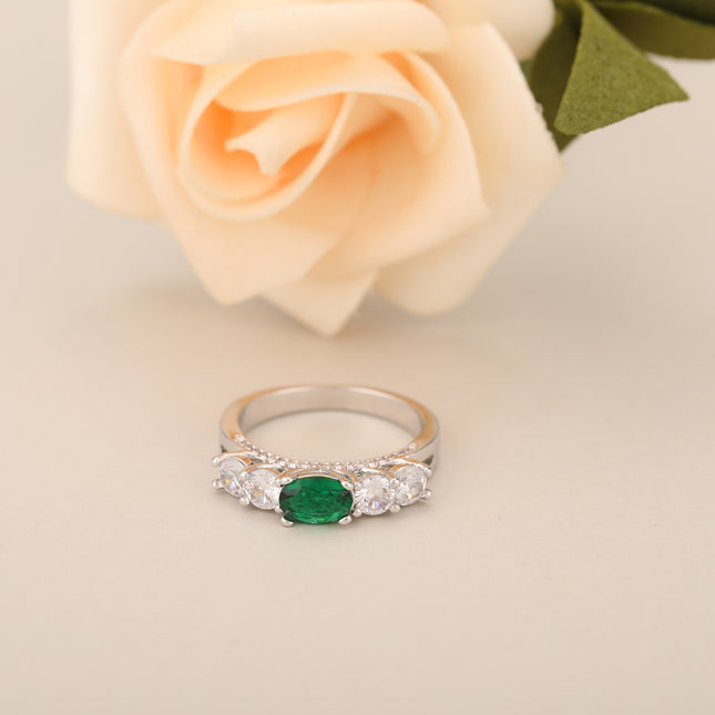 Anillo Con Diseño Vintage Y Moda Con Zirconia Y Esmeralda Simulada En Cobre Chapado En Plata