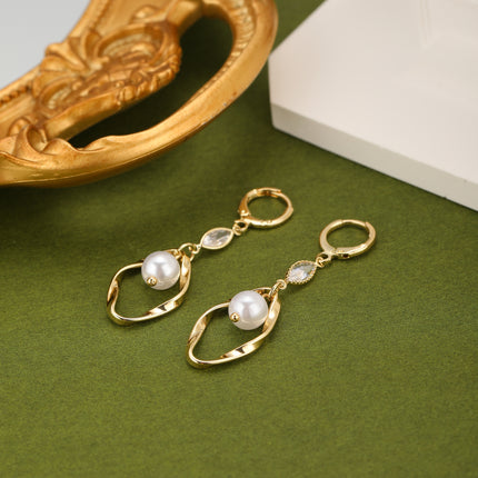 Aretes Largos Con Perla Artificial Y Líneas Irregulares Pendientes Cobre