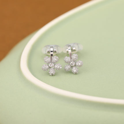 Aretes En La Oreja Ear Cuff De Flores Plateadas Ear Cuff Para Mujer