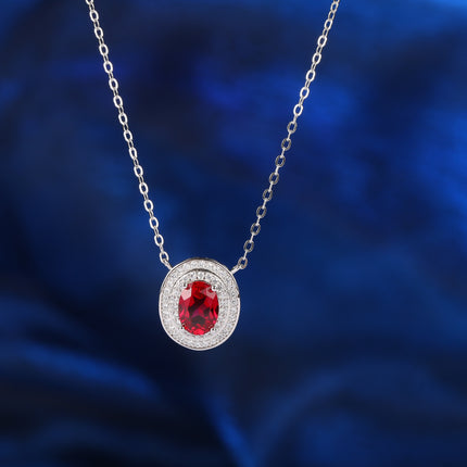 Collar Elegante Con Rubí Ovalado Y Moissanita En Plata 925