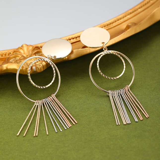 Aretes Con Aros Colgantes Y Flecos De Tres Colores En Cobre Bañado En 18K