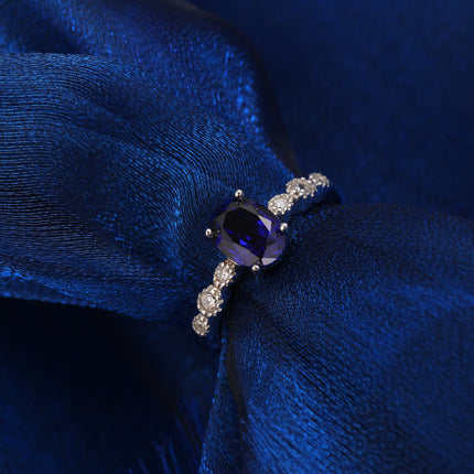 Anillo De Moissanita Con Diseño De Zafiro En Cuatro Garra De Plata 925