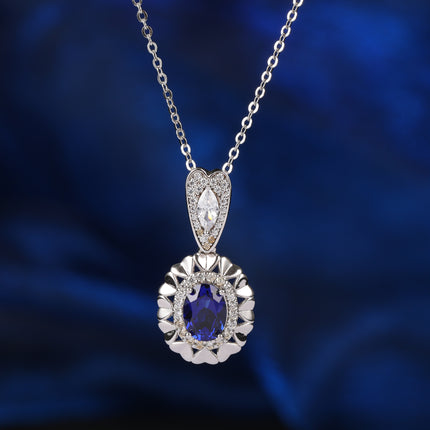 Colgante Con Diseño De Corazón Con Zafiro Y Moissanita En Plata 925