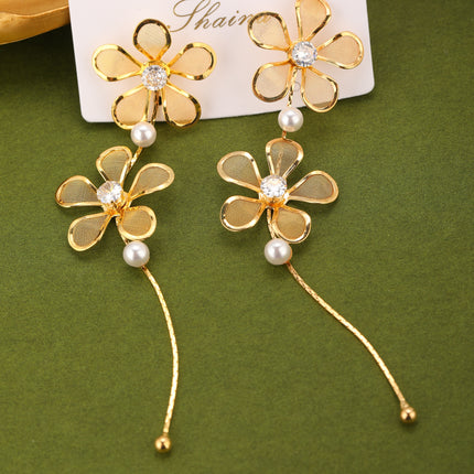 Aretes Largos De Cobre Con Flores Doradas, Flecos, Circonitas