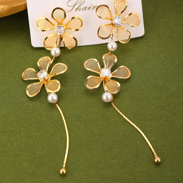 Aretes Largos De Cobre Con Flores Doradas, Flecos, Circonitas