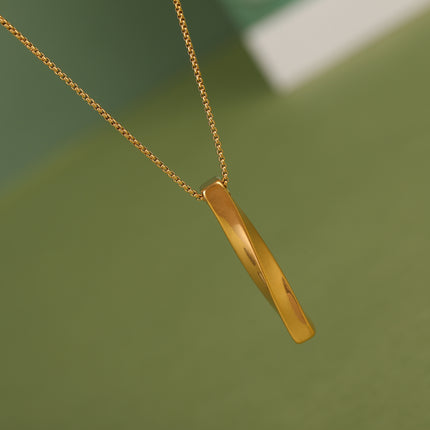 Collar De Diseño Único Con Colgante De Cuboide Trenzado 3D De Acero Inoxidable De Moda