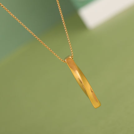Collar De Diseño Único Con Colgante De Cuboide Trenzado 3D De Acero Inoxidable De Moda
