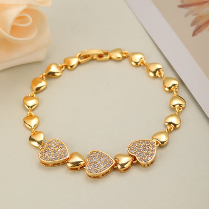 Pulsera Con Corazón Incrustado De Zirconias Elegante Y Brillante