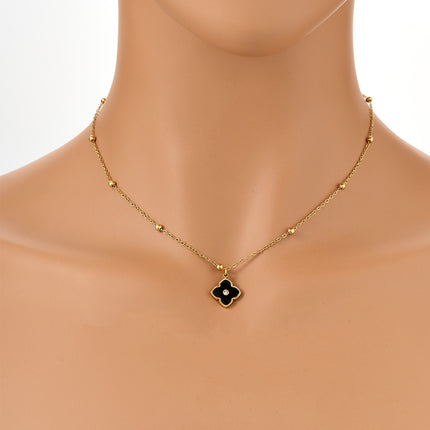 Collar De Trébol De Cuatro Negro Diseño Elegante Y Minimalista