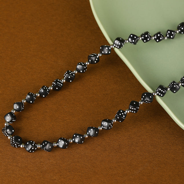 Collar De Dados Acrílicos Negros Tridimensional Simple De Tendencia INS Con Diseño Único