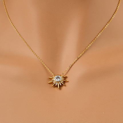 Collar De Cobre Con Baño De Oro 18K Con Dije de Sol Y Circonita
