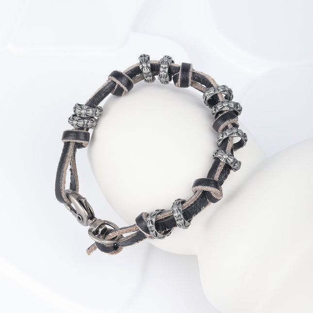 Pulsera De Cuero PU Con Detalles De Anillas Y Acero Inoxidable 316