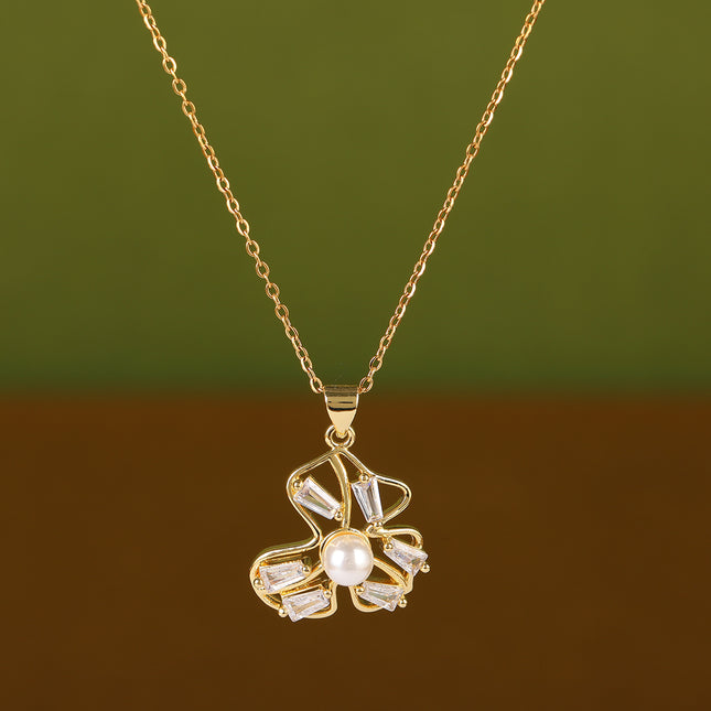 Collar De Cobre Con Colgante Hueco De Mariposa Con Diamantes De Imitación Y Perla
