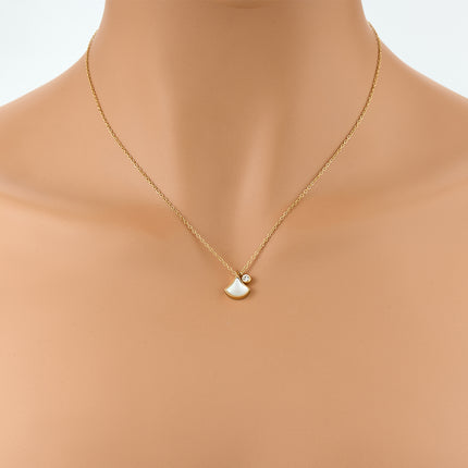 Collar De Acero Inoxidable Con Colgantes De Solitario De Vieira De Concha Blanca Y Diamante De Initación