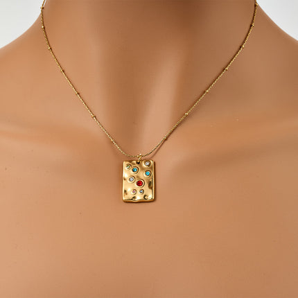 Collar Colgante Retro Cuadrado Embutido Circón Acero Titanio