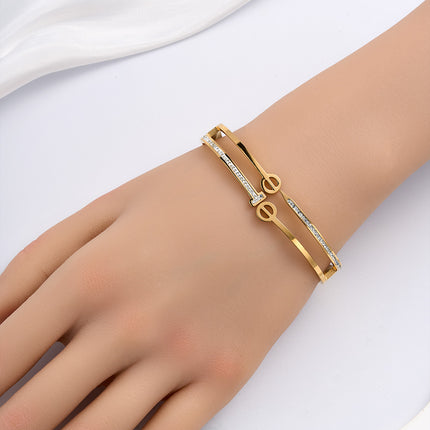 Pulsera Brazalete Doble Capa Con Zirconias Y Diseño Calado, Elegante