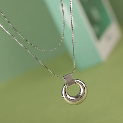 Collar De Doble Capa Con Colgante De Anillo Curvado De Cadena De Serpiente De Acero Inoxidable