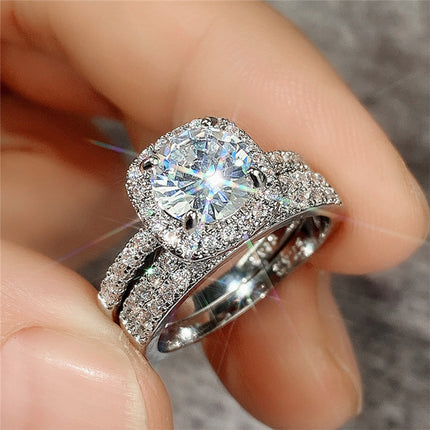 Anillos De Pareja Con Diseño Simple Y Diamantes De Cobre Chapado En Plata