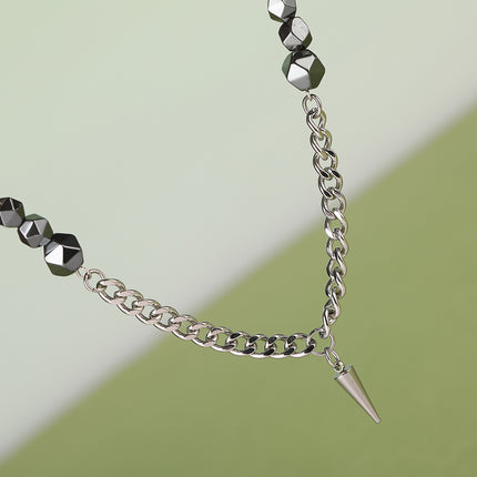 Collar De Acero Inoxidable Con Piedras Negras De Múltiples Caras De Moda Con Colgante Puntiagudo