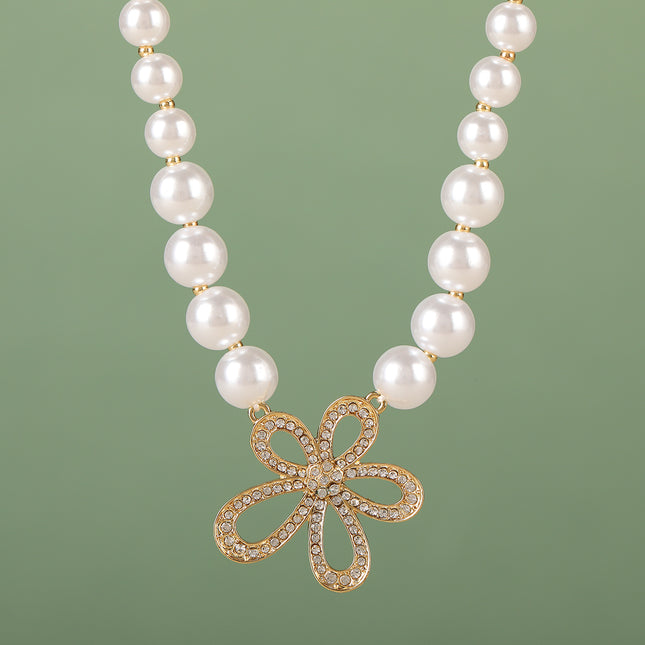 Collar De Perlas De Estilo Vintage Con Colgante De Flor De Diamante De Imitación De Moda