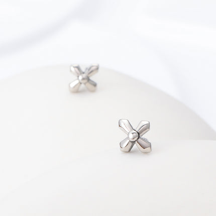 Pendientes De Flores De Cuatro Pétalos Para Hombre De Acero Inoxidable